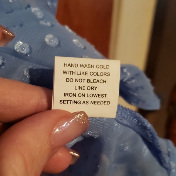 Women's blouse - Picture 5 of 8